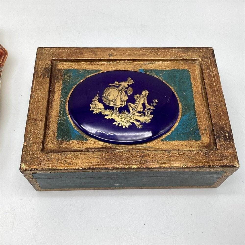 Vintage Trinket Box Florentine Hand Decorated‎ Gilt Wood 5x7x2.5" READ